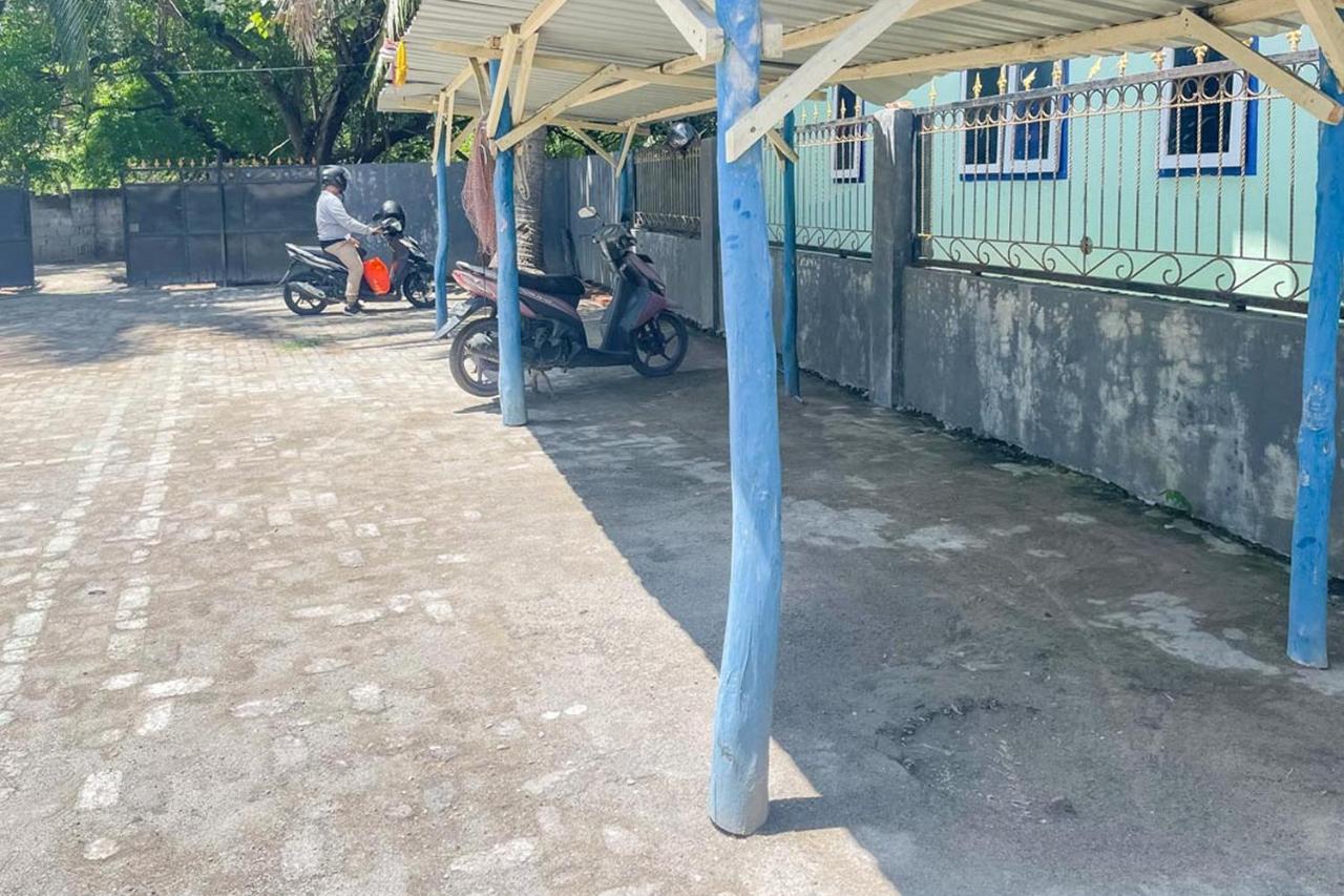 Ekas Beach Guesthouse Mitra Reddoorz Dış mekan fotoğraf